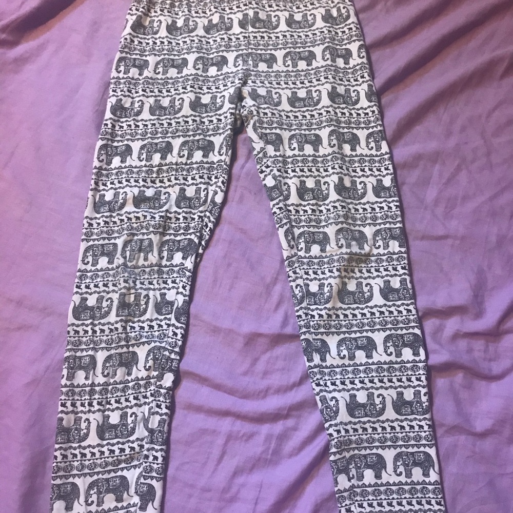 Elephant Legging - Picture 2 of 3